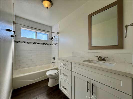 2 beds, 1 bath, 800 sqft, $2,500, Unit D