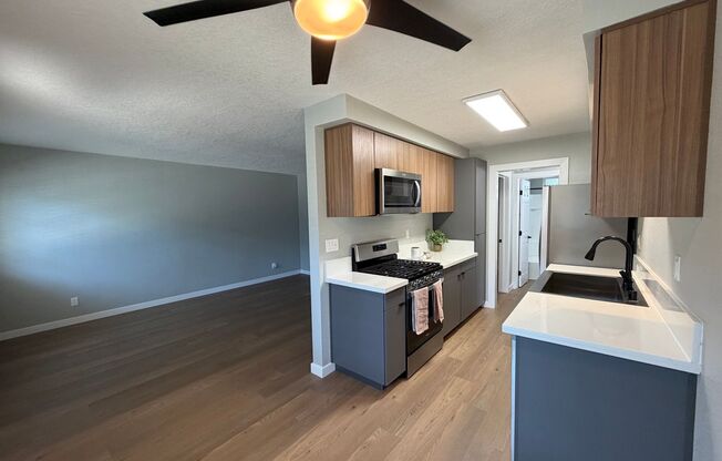 1 bed, 1 bath, 540 sqft, $2,110, Unit 360-12