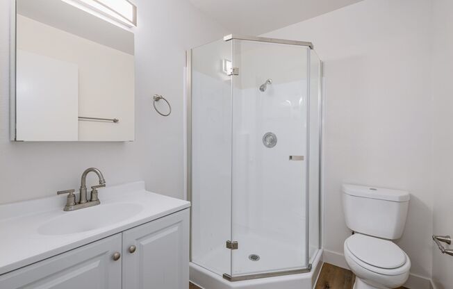 2 beds, 2 baths, 930 sqft, $2,495, Unit 109
