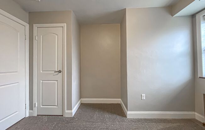 2 beds, 1 bath, 630 sqft, $945, Unit 104-05