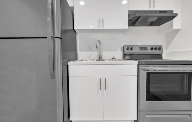 Paloma Elm LLC