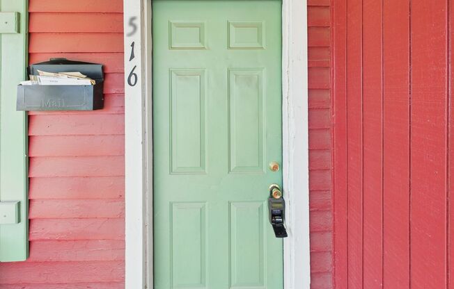 2 Bedroom, 1 Bathroom House in Freetown!