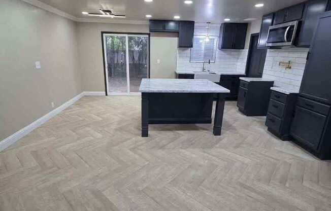 Fully Upgraded 2 Bed 1 Bath