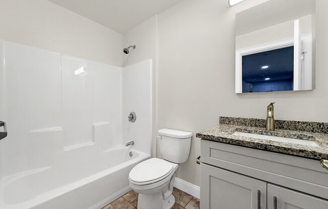2 beds, 1 bath, 965 sqft, $2,900, Unit 300