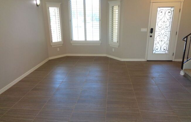 Dazzling Multi Level Westside Home With Refrigerated Air Located In Quiet Neighborhood