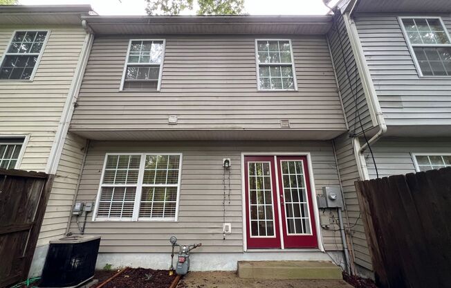 3 beds, 2.5 baths, $1,745