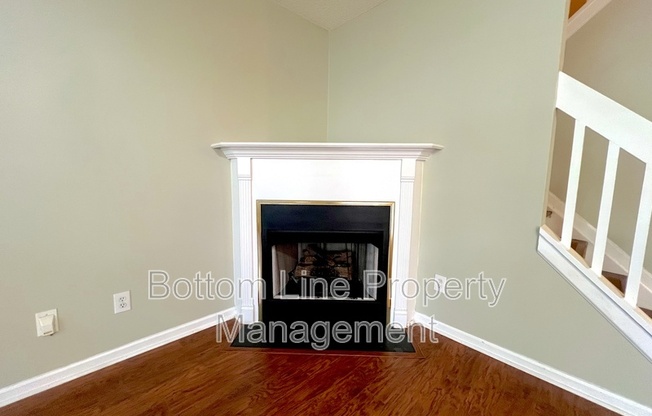 13656 MEADE GLN CT