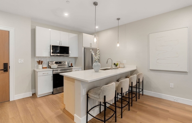 2 beds, 2 baths, 1,096 sqft, $4,500, Unit 410