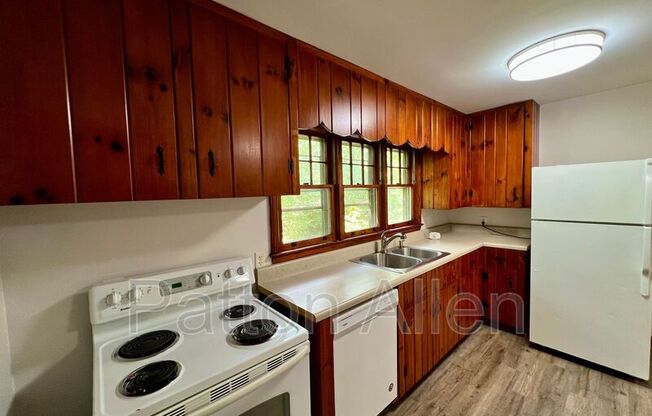 29 Evergreen Ave