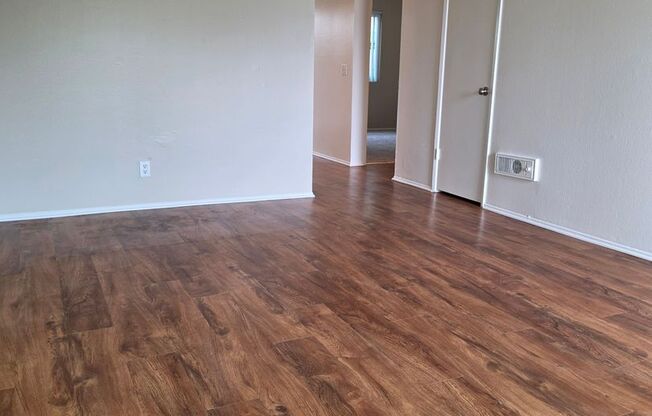 1 bed, 1 bath, 715 sqft, $2,150, Unit 10