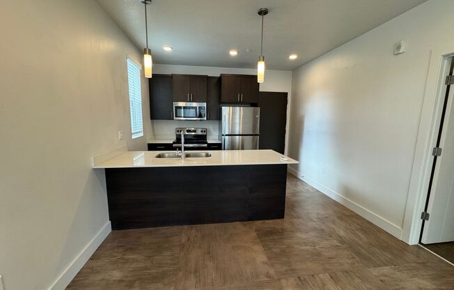 1 bed, 1 bath, $1,049, Unit Unit 312