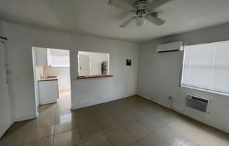 1 bed, 1 bath, 700 sqft, $1,650, Unit Unit #4