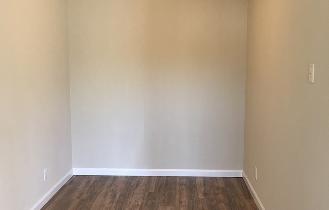 Pinewood Apartments