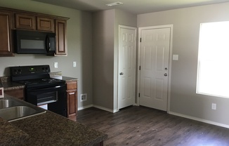 3 beds, 2 baths, $1,500