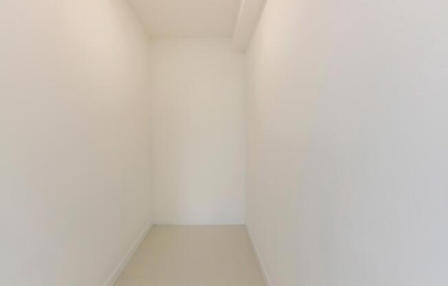 2 beds, 2 baths, 1,176 sqft, $2,700