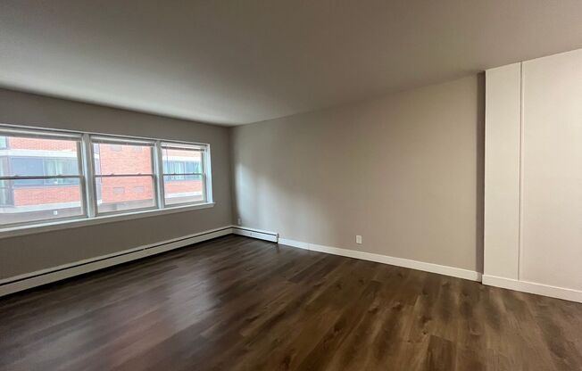 1 bed, 1 bath, $1,150, Unit 207