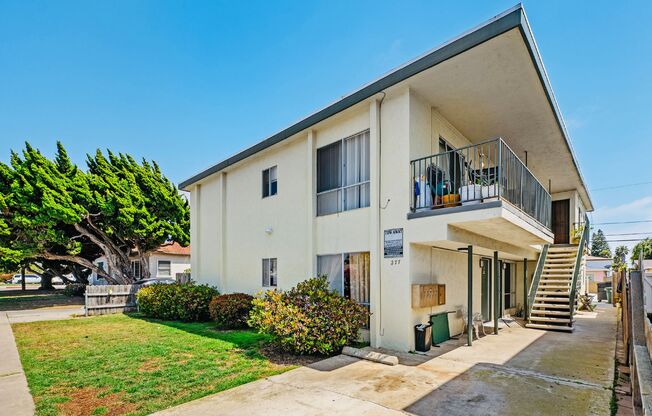 Evergreen Ave Apartments