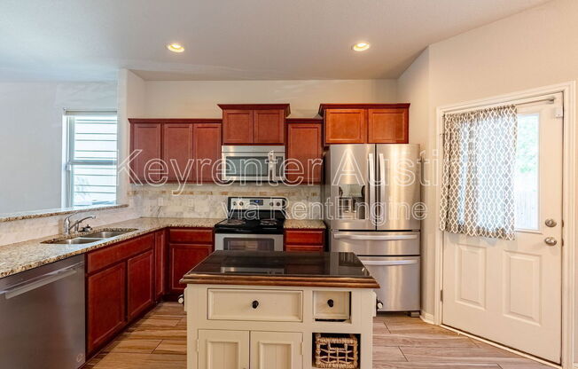 5437 FALLING LEAF LN