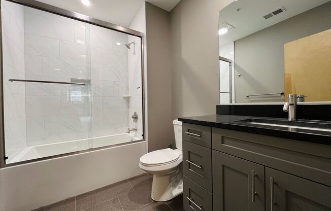 3 beds, 2 baths, 2,686 sqft, $2,650, Unit Unit 106