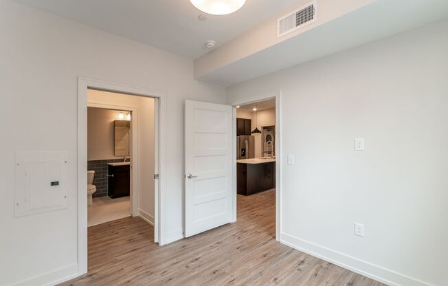 2 beds, 2 baths, 785 sqft, $1,950, Unit 1050 N 4th St. Apt. 206