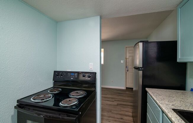 1 bed, 1 bath, 517 sqft, $800, Unit 12