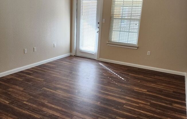 3 beds, 2 baths, 1,187 sqft, $1,520, Unit 4202