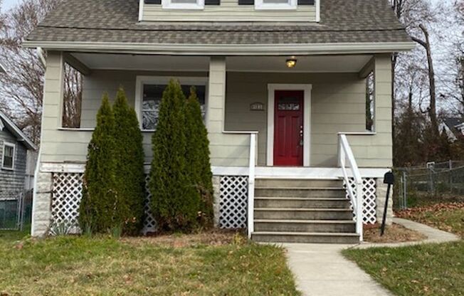 Gorgeous Parkville 3bd/3ba with 4th bd in Fin Bsmt. CAC! W/D! More! Available 5/15