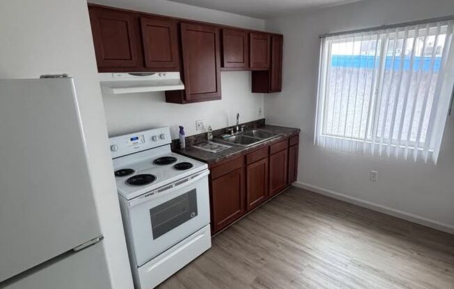 Welcome Home To Glendale West! *1 Month FREE on a 13-Month Lease (OAC)*