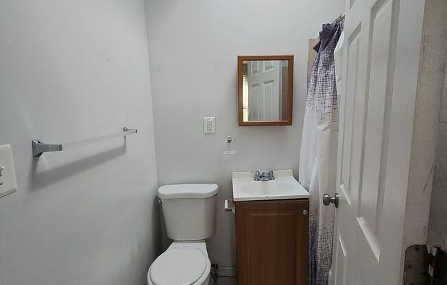 Studio, 1 bath, $825, Unit 2414 Saint Paul Street - 4