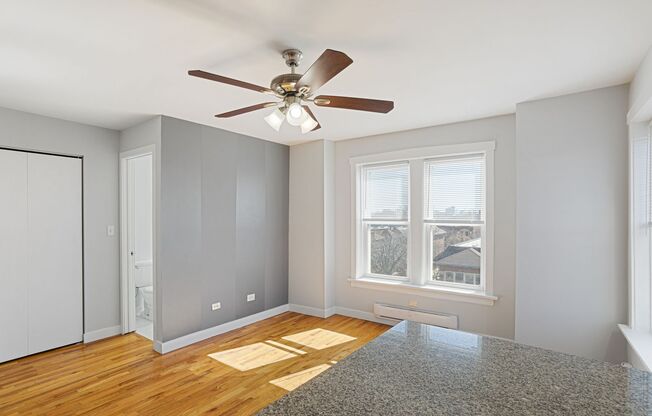 Studio, 1 bath, 250 sqft, $1,295, Unit 7450-67
