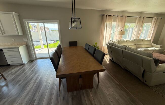 4 Bedroom with 3 Car Garage in Meridian