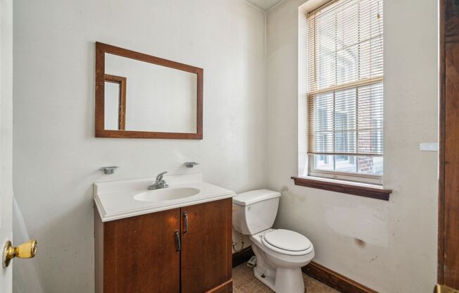 1 bed, 1 bath, 450 sqft, $900, Unit B401