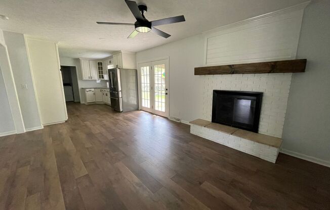 Full Remodeled Home in NIXA!