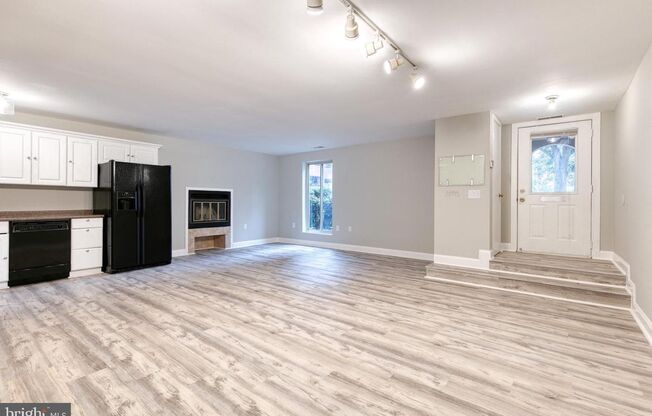 2 Bed/2 Bath Patio Level Condo in Otterbein for Rent!