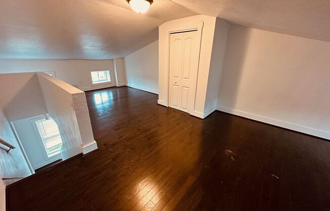 Just Renovated Townhouse