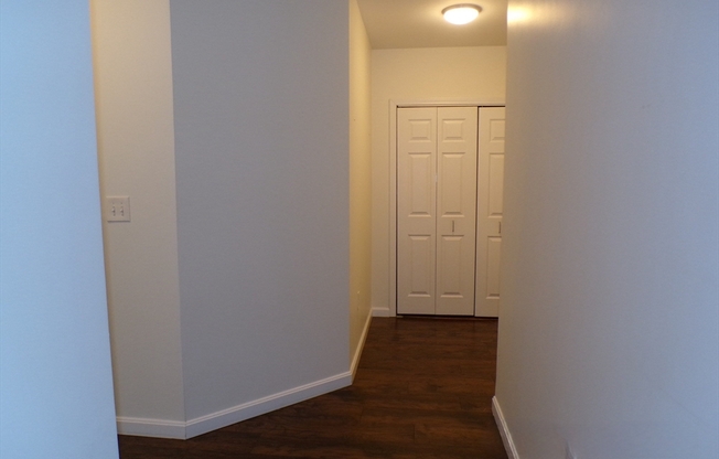 2 beds, 2 baths, 1,231 sqft, $3,100, Unit 214