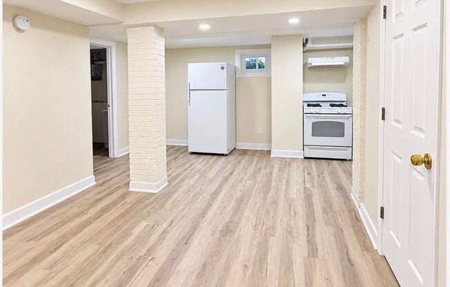 68 VAN REIPEN AVE