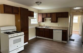 3 beds, 1 bath, $850