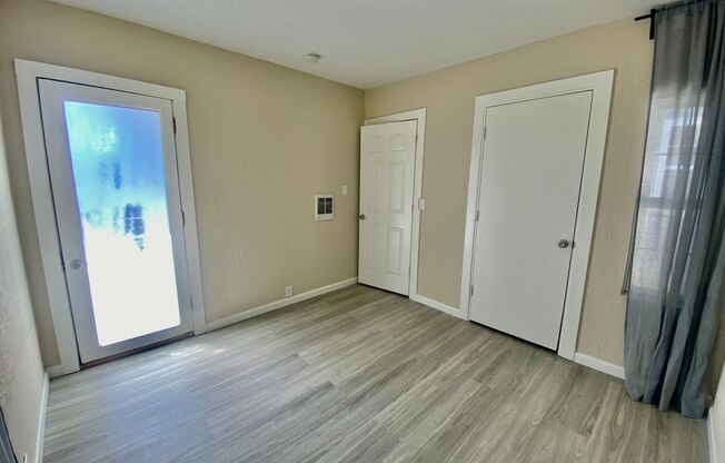 2 beds, 1 bath, $1,975, Unit 994 Upper