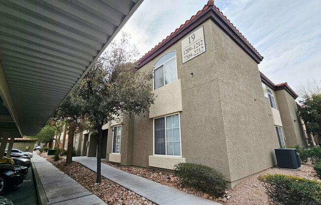 2 beds, 2 baths, $1,450, Unit # 1211