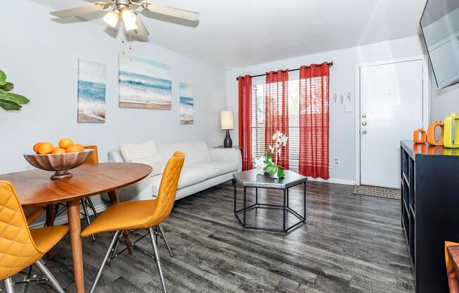1 bed, 1 bath, 522 sqft, $769
