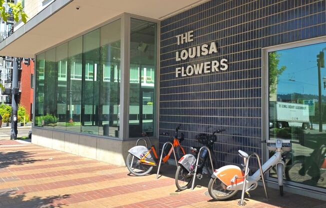 Louisa Flowers