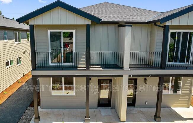 930 MOLALLA AVE