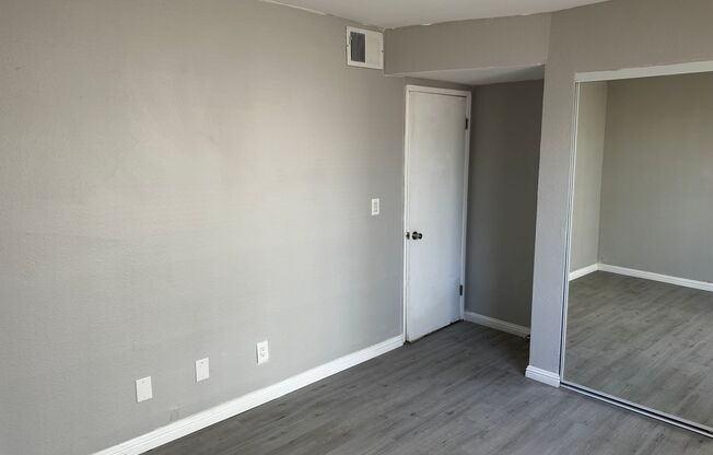 2 beds, 1 bath, 803 sqft, $1,100, Unit #172