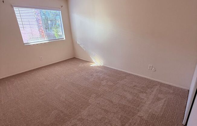 1 bed, 1 bath, $2,215, Unit 08