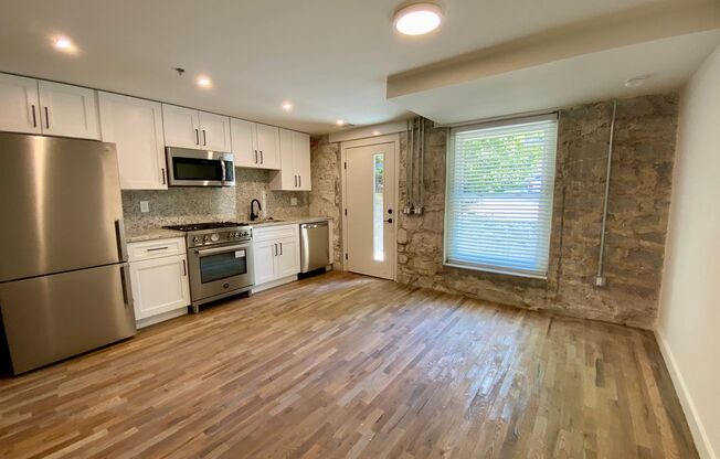 Studio, 1 bath, 410 sqft, $1,350, Unit 006