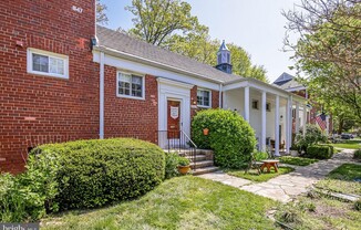 3247 MARTHA CUSTIS DR
