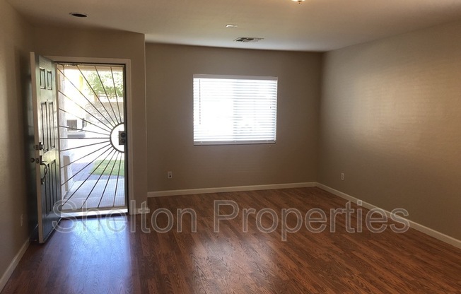 10153 N 115 DR