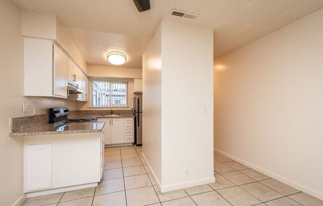 2 beds, 1.5 baths, 875 sqft, $1,725, Unit 5052-114