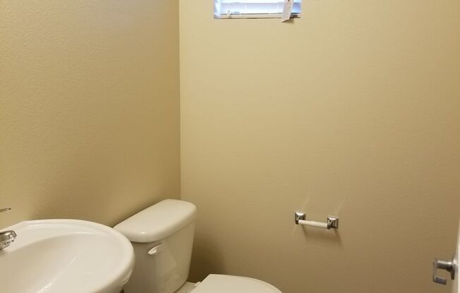 2 beds, 2.5 baths, $2,345, Unit 4854-102